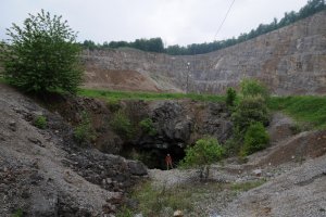 Ulaz u Špilju u kamenolomu Tounj, foto Krešimir Pogačić
